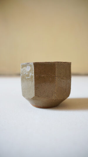 KURINUKI TEACUP // Rustic sand stoneware
